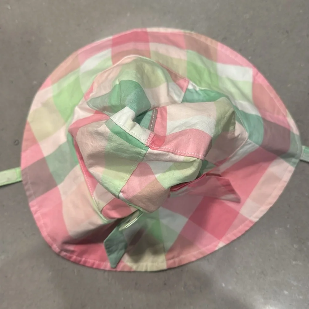 Janie and Jack pink and green plaid baby girl’s sun hat 0-6 months